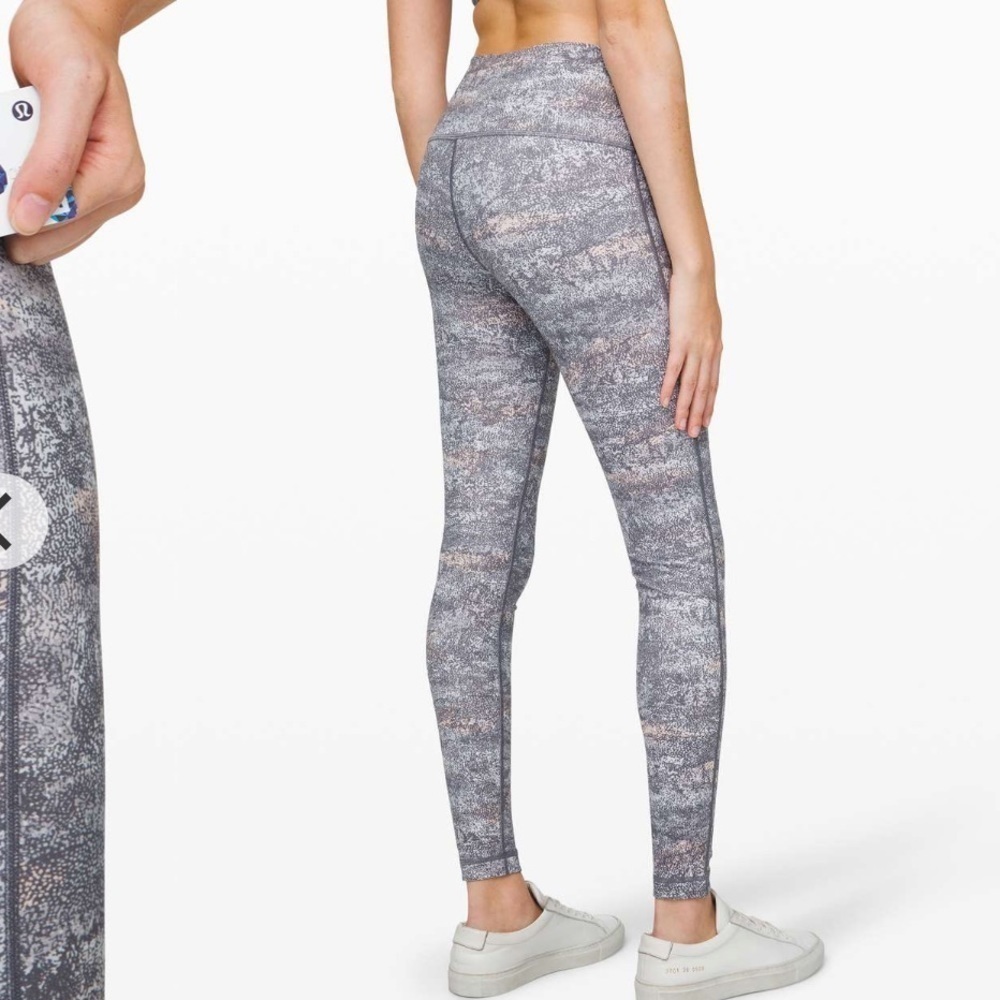Lululemon Wunder Under High-Rise Tight 28" *Full-On Luxtreme size 4